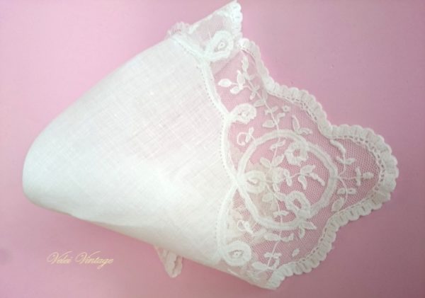 pañuelo-de-novia-antiguo-de-encaje-de-bruselas-virgen-dolorosa-boda-antique, bridal- handkerchief
