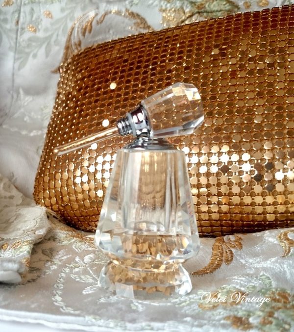 perfumero-de-cristal-tallado-regalos-originales-vintage