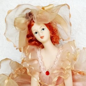 muñeca-siglo-xix-aniguedades-biscuit-pelo-natural-figura